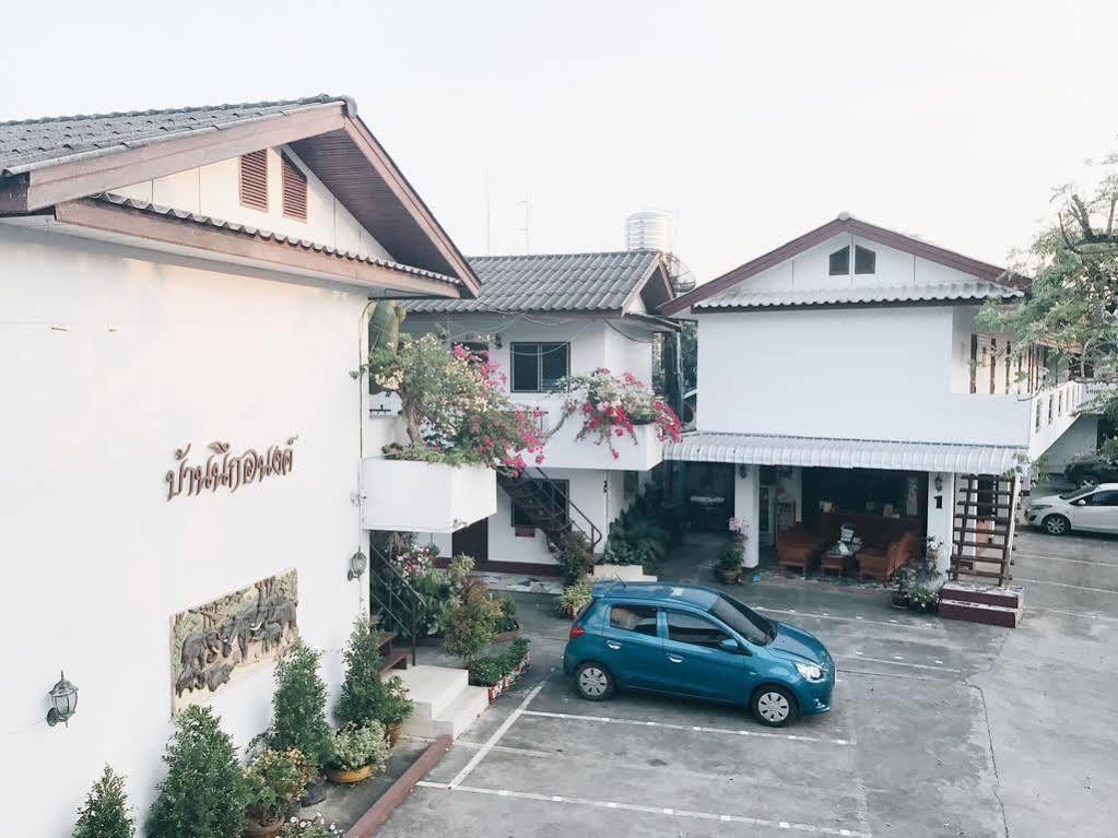 Baan Nukanong Guesthouse Chiang Rai Exterior foto